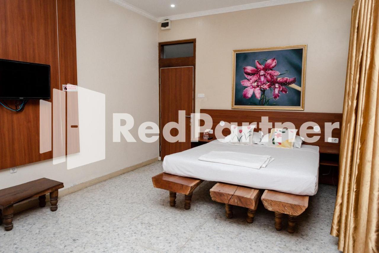 Hotel Mango House Semarang Redpartner Esterno foto