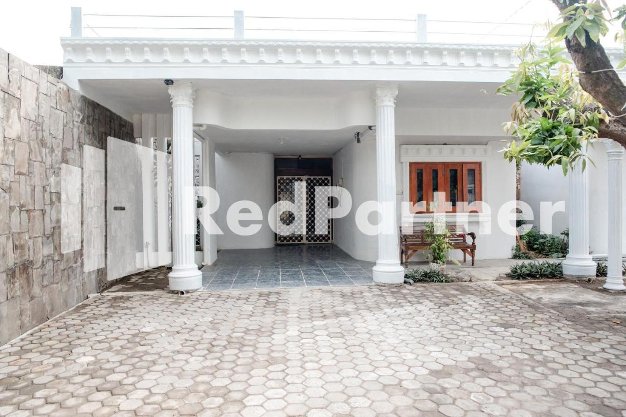 Hotel Mango House Semarang Redpartner Esterno foto
