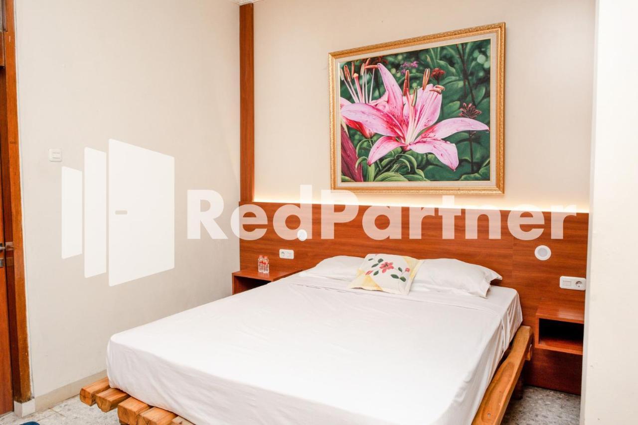 Hotel Mango House Semarang Redpartner Esterno foto