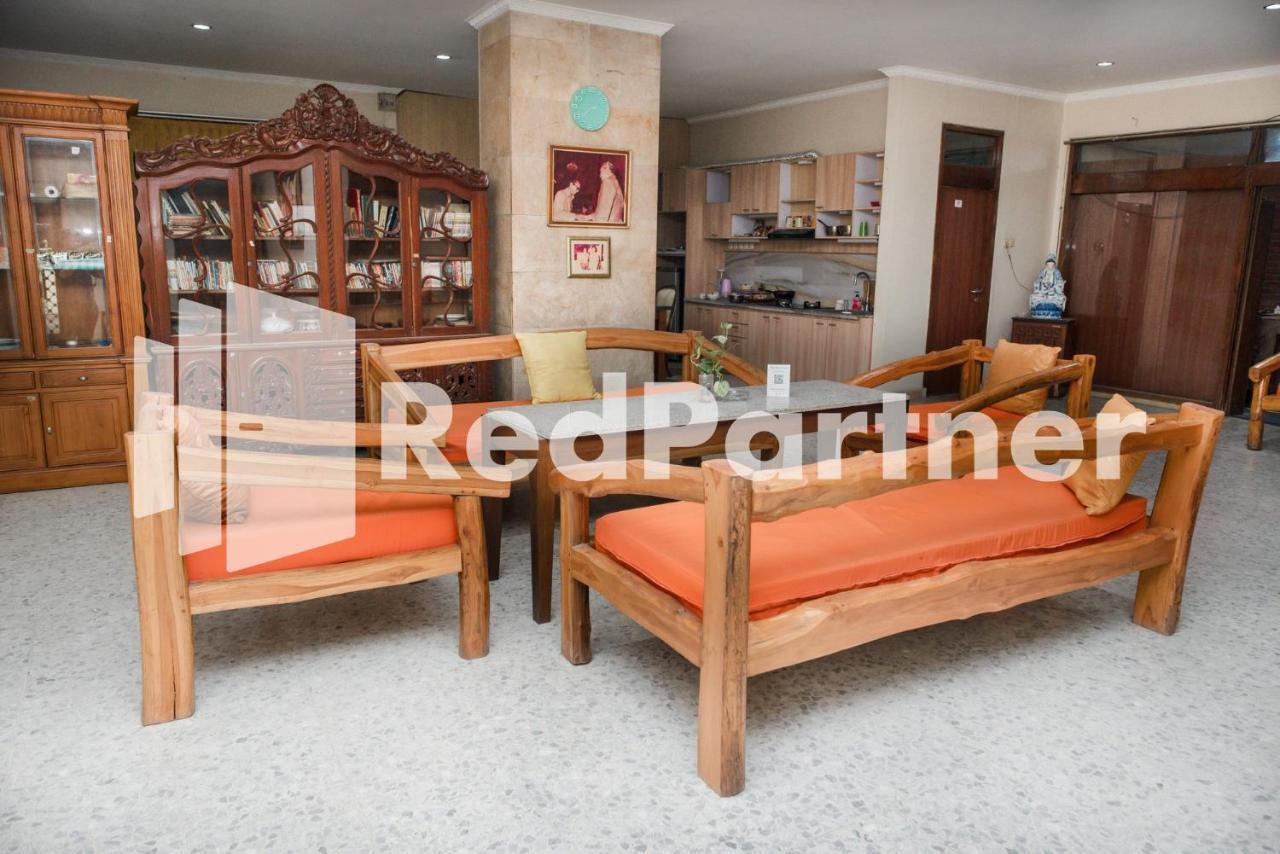 Hotel Mango House Semarang Redpartner Esterno foto